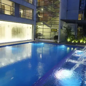 lakeshore-heights.hotels-in-dhaka.com/